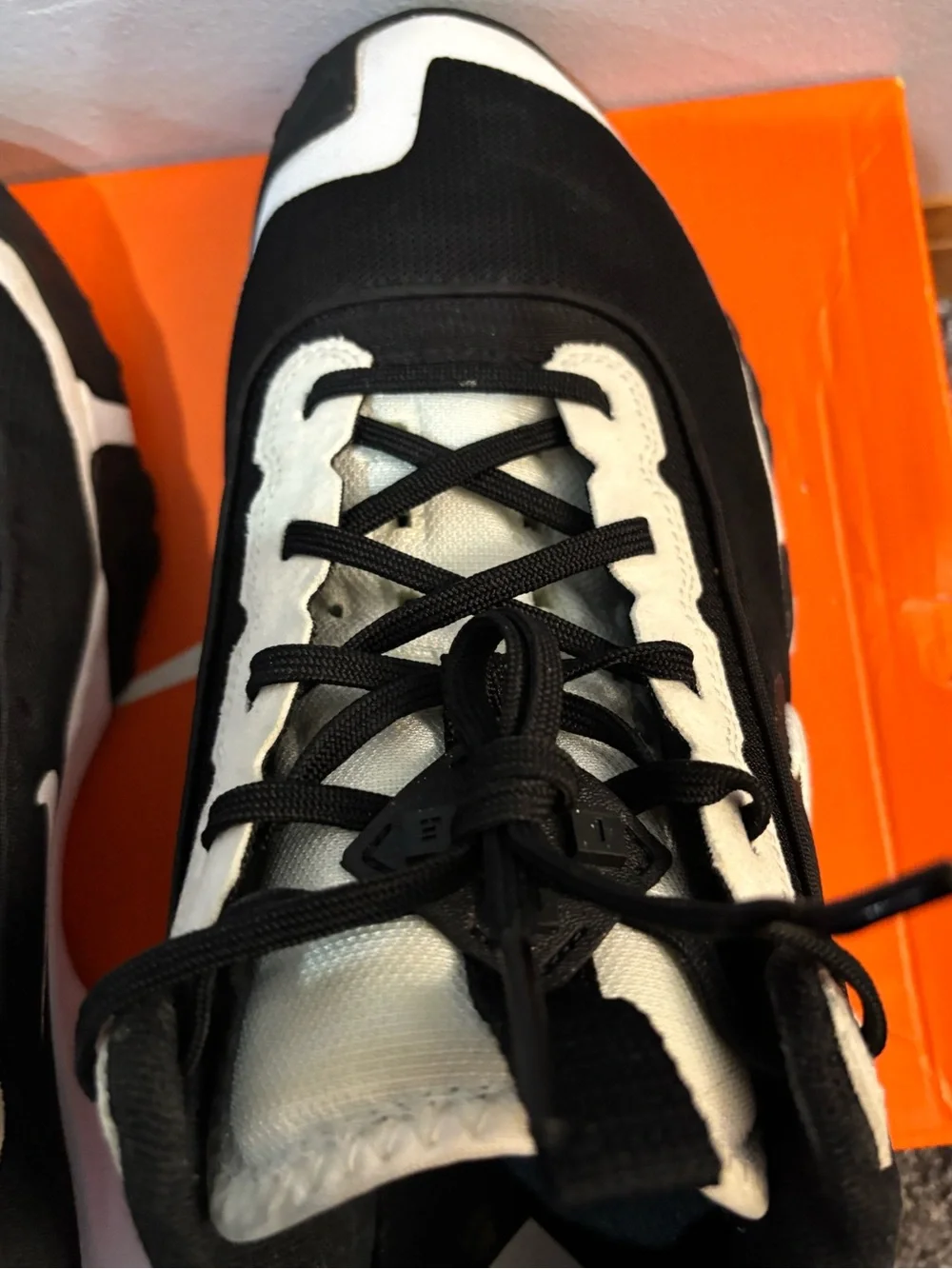 Nike Air Diamond Varsity Turf Black and White Mens Baseball Turf Shoe